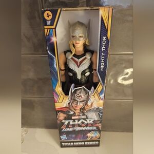 MIGHTY THOR 12" Figure Marvel Titan Hero Series Thor Love & Thund…